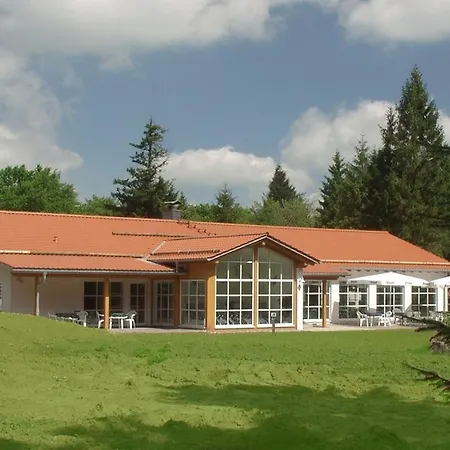 Und Berggasthof Tanzbuche 2*