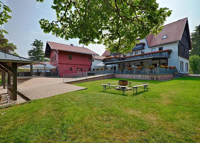 Otel Und Berggasthof Tanzbuche Friedrichroda