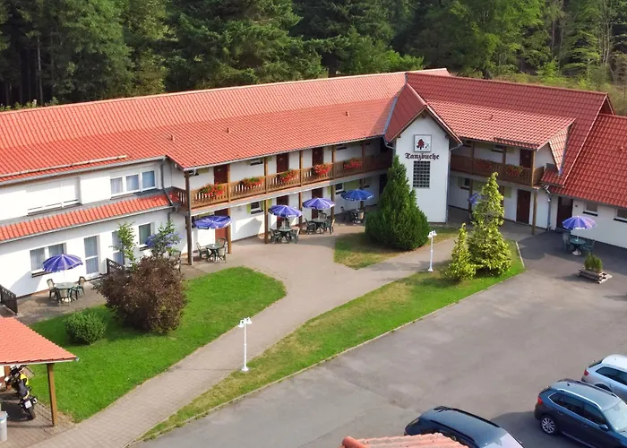 Und Berggasthof Tanzbuche